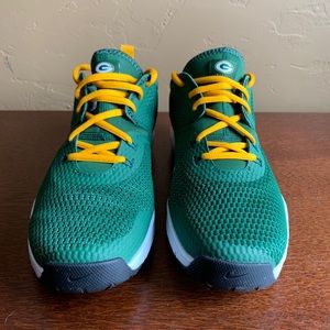 nike air max typha 2 packers